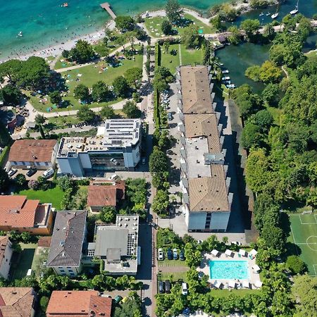 Hotel Venezia Riva del Garda Luaran gambar
