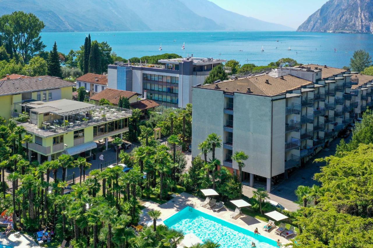 Hotel Venezia Riva del Garda Luaran gambar